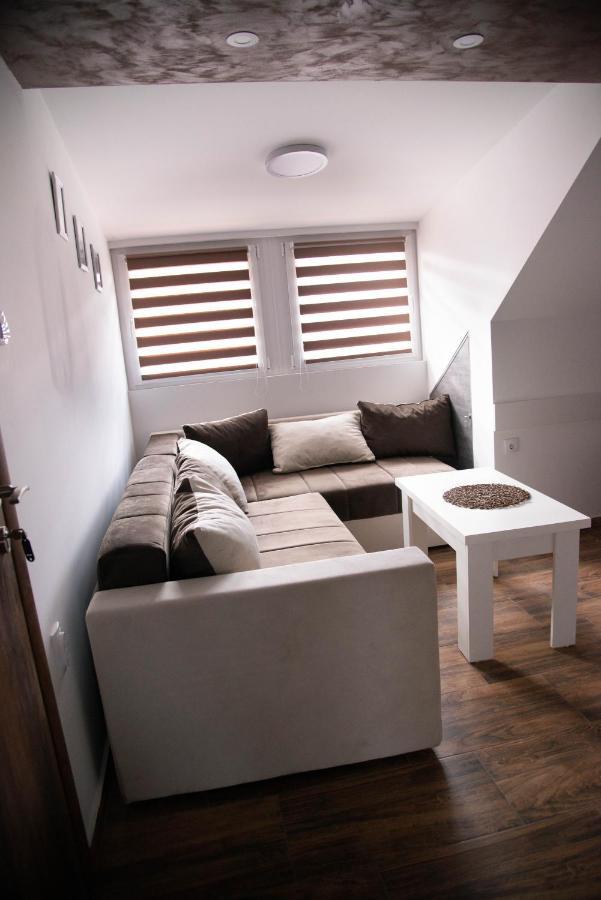Sobe i Apartmani Casa Mia Pecinci Esterno foto