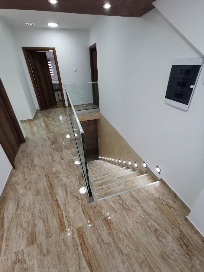Sobe i Apartmani Casa Mia Pecinci Esterno foto