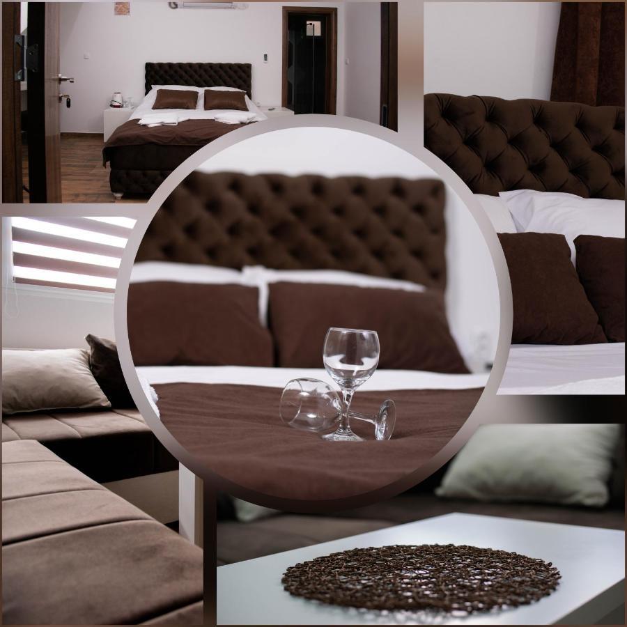 Sobe i Apartmani Casa Mia Pecinci Esterno foto