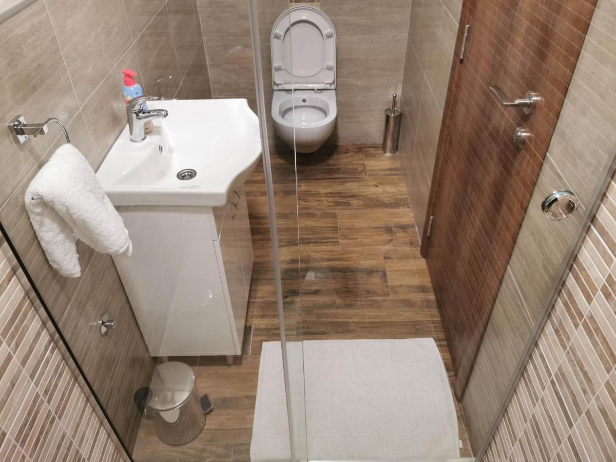 Sobe i Apartmani Casa Mia Pecinci Esterno foto