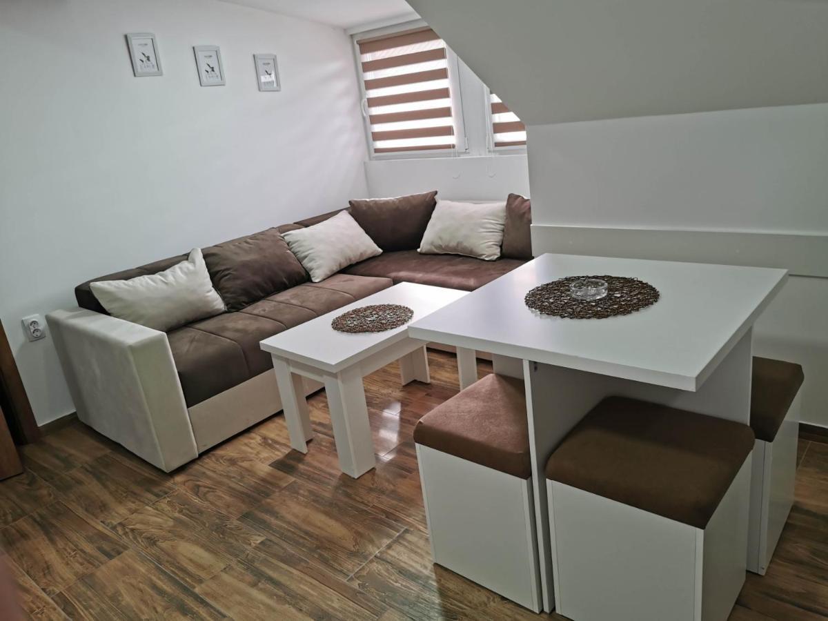 Sobe i Apartmani Casa Mia Pecinci Esterno foto