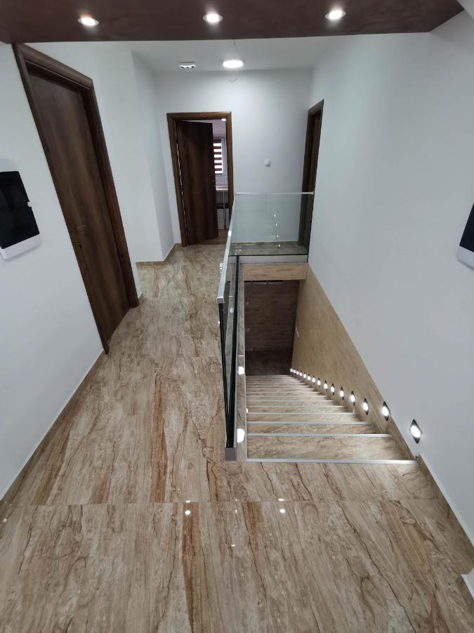 Sobe i Apartmani Casa Mia Pecinci Esterno foto