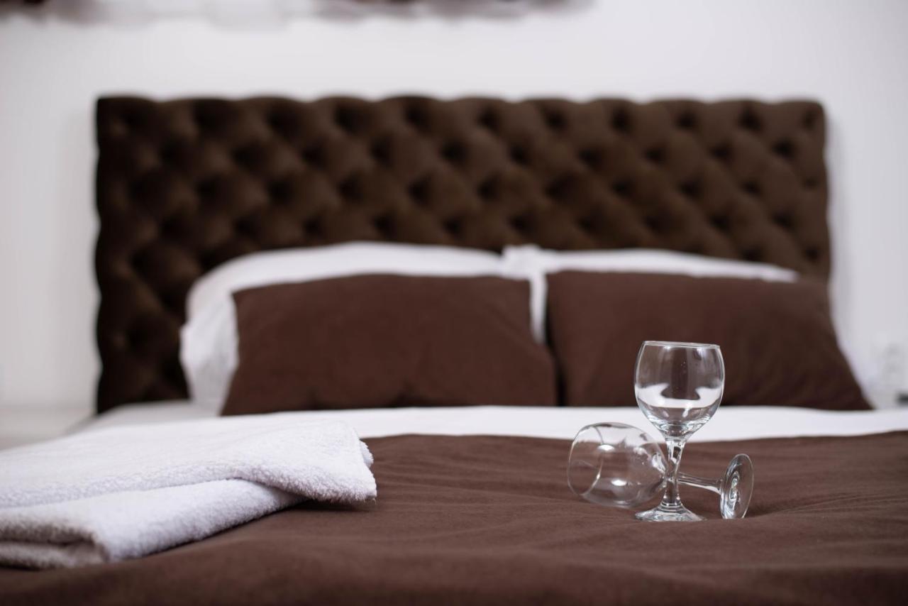 Sobe i Apartmani Casa Mia Pecinci Esterno foto